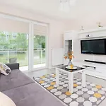 Comfy Kapitanska & Parking & Balcony By Renters Apartman Gdynia