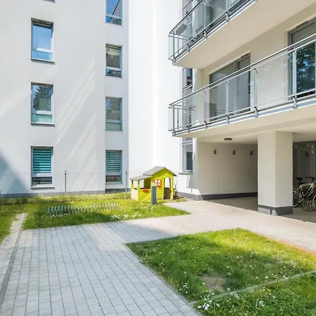 Comfy Kapitanska & Parking & Balcony By Renters Daire