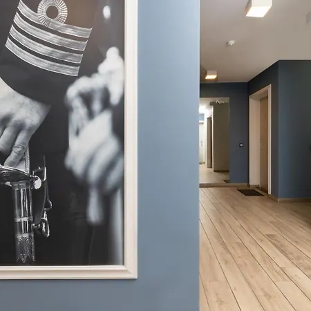 Apartamento Comfy Kapitanska & Parking & Balcony By Renters