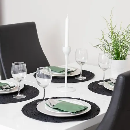 Comfy Kapitanska & Parking & Balcony By Renters