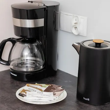 Comfy Kapitanska & Parking & Balcony By Renters גדינייה