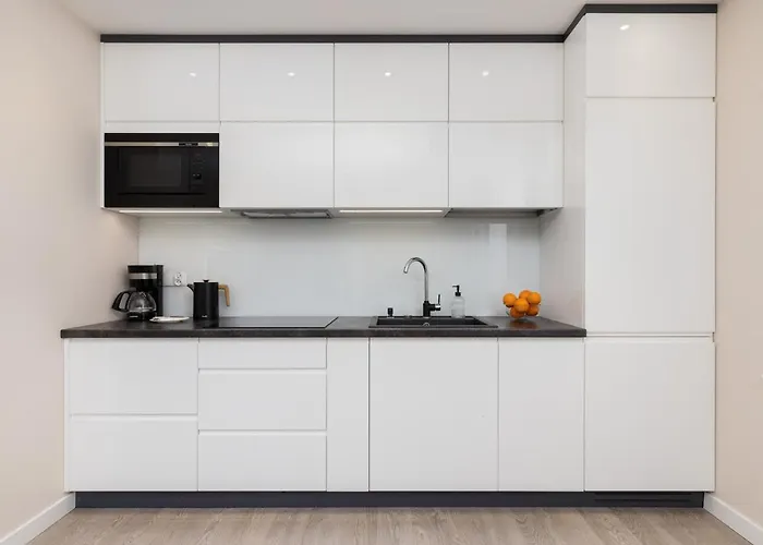 Comfy Kapitanska & Parking & Balcony By Renters